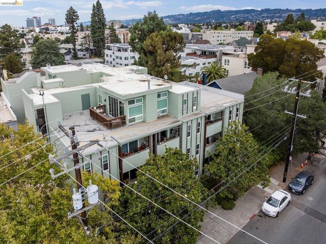 199 199 Montecito Ave 105, Oakland, CA 94610