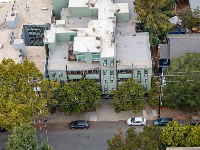 199 199 Montecito Ave 105, Oakland, CA 94610