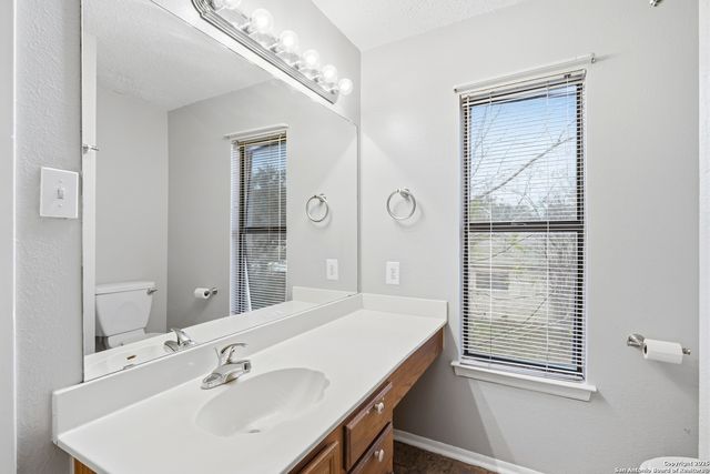 11110 Moonlit Park, San Antonio, TX 78249