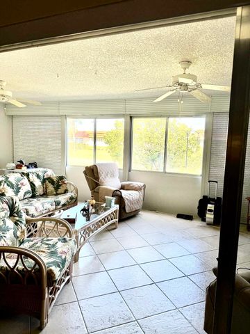 5730 E Fernley Drive 11, West Palm Beach, FL 33415