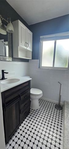 2611 17TH AVENUE N, St Petersburg, FL 33713