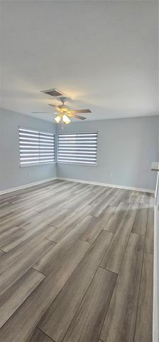 2611 17TH AVENUE N, St Petersburg, FL 33713