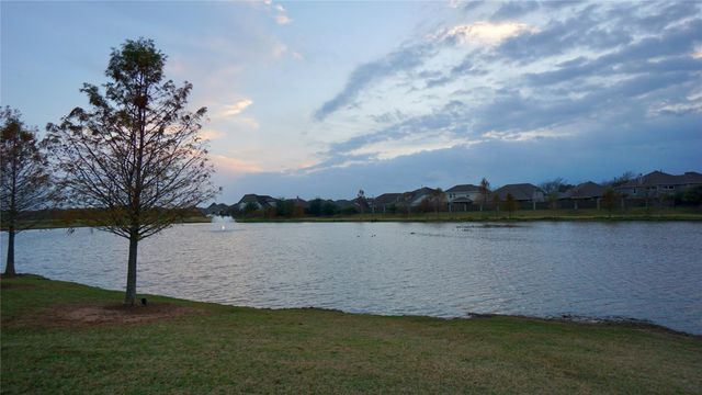 2626 Primrose Bloom Lane, Richmond, TX 77406