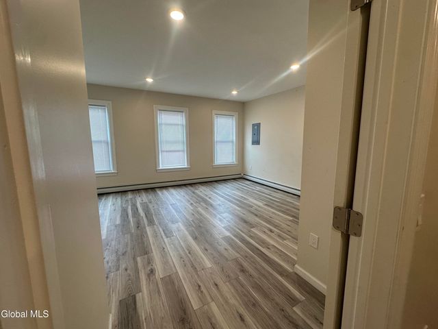 208 Myrtle Avenue, Albany, NY 12202