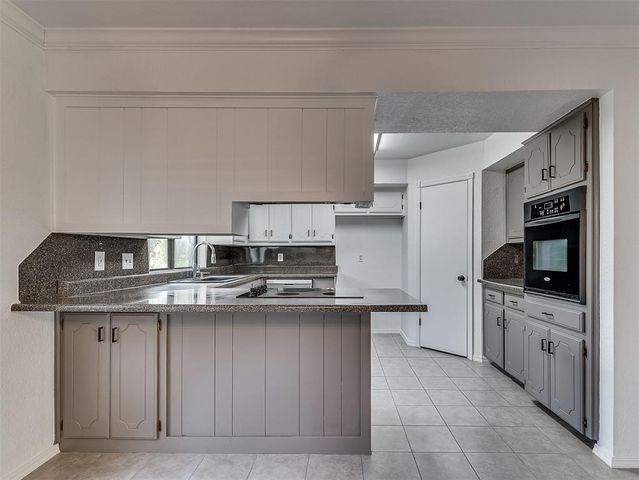 1509 Sand Springs Trail, Edmond, OK 73013