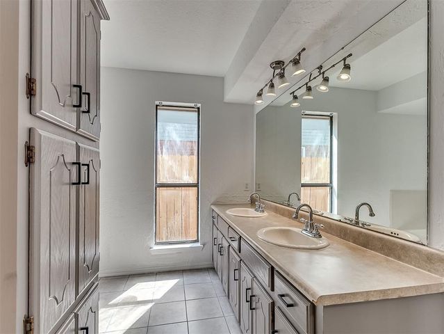 1509 Sand Springs Trail, Edmond, OK 73013
