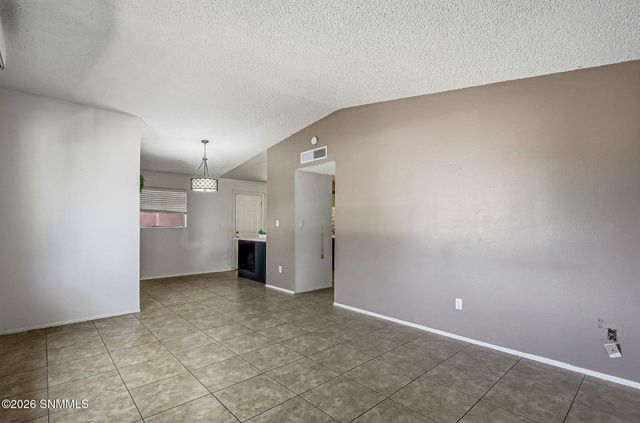 950 Mulberry Avenue, Las Cruces, NM 88001