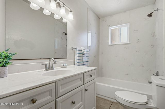 950 Mulberry Avenue, Las Cruces, NM 88001
