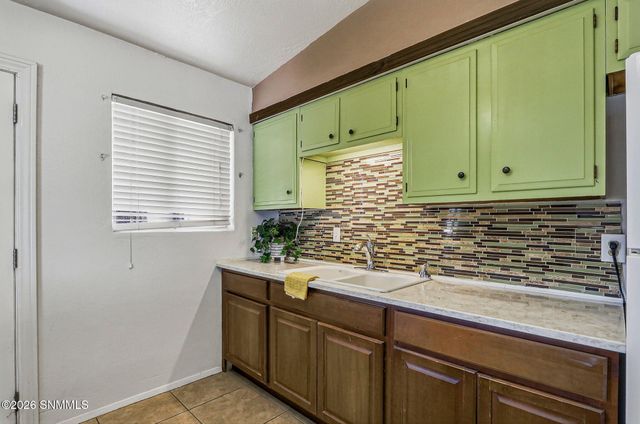 950 Mulberry Avenue, Las Cruces, NM 88001