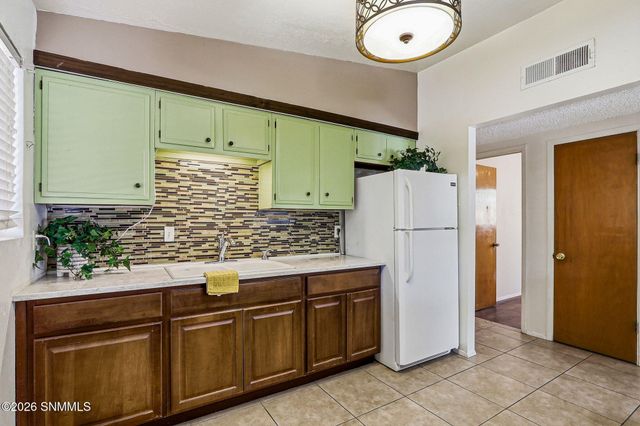 950 Mulberry Avenue, Las Cruces, NM 88001