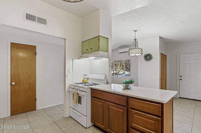 950 Mulberry Avenue, Las Cruces, NM 88001
