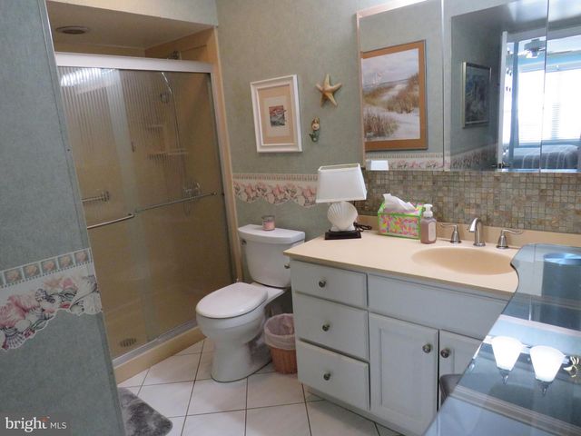 179 RAINTREE CT, Langhorne, PA 19047