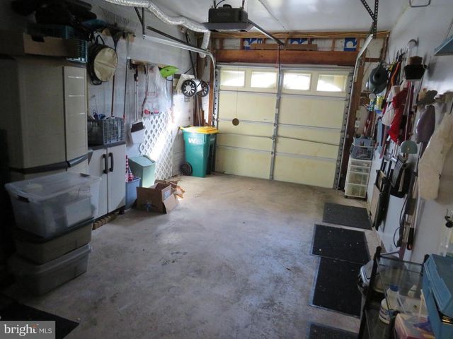 179 RAINTREE CT, Langhorne, PA 19047