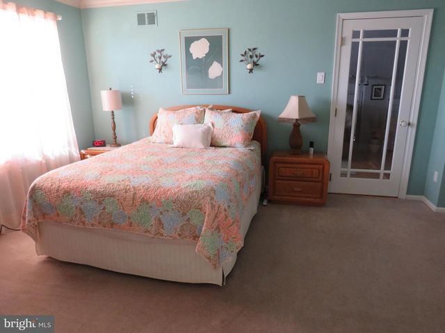 179 RAINTREE CT, Langhorne, PA 19047