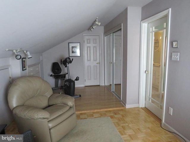 179 RAINTREE CT, Langhorne, PA 19047