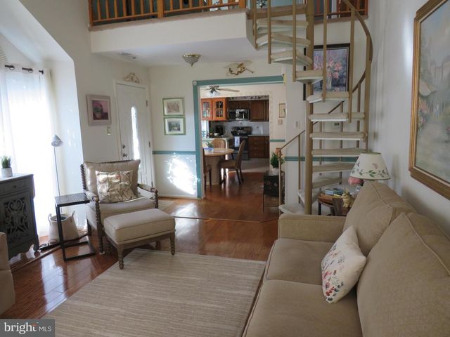 179 RAINTREE CT, Langhorne, PA 19047