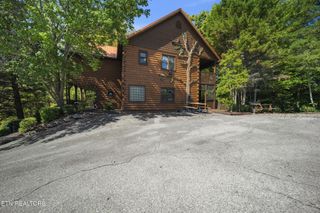 836 Bear Run Way, Sevierville, TN 37862