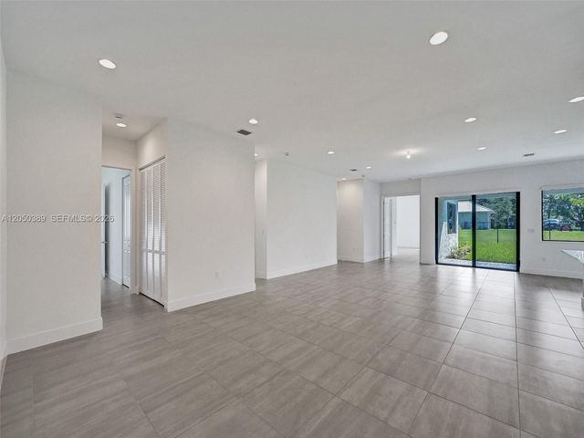 5736 SW 104th Ter, Cooper City, FL 33328