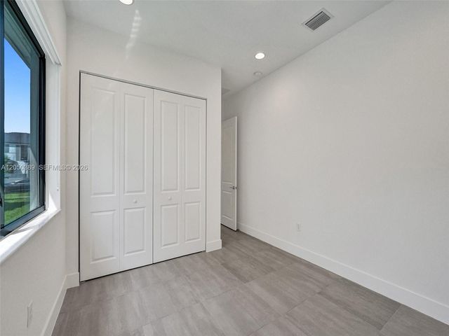 5736 SW 104th Ter, Cooper City, FL 33328