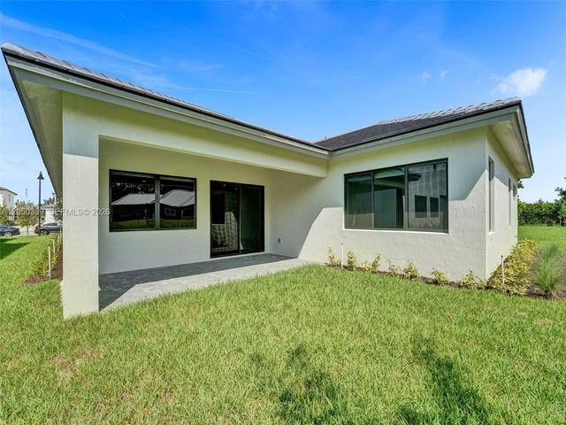 5736 SW 104th Ter, Cooper City, FL 33328