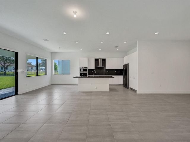 5736 SW 104th Ter, Cooper City, FL 33328