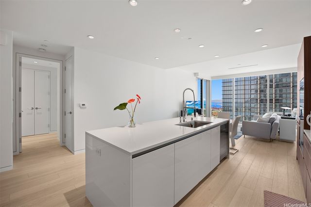 1118 Ala Moana Boulevard 2903, Honolulu, HI 96814