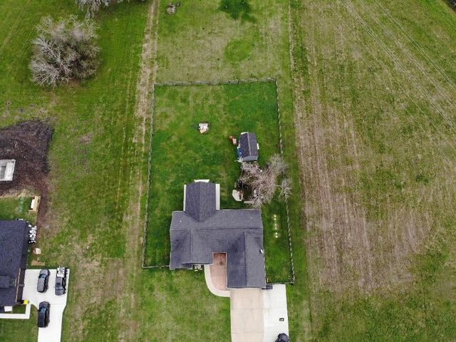 613 Winchester Trail, Angleton, TX 77515