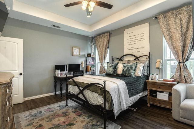 613 Winchester Trail, Angleton, TX 77515