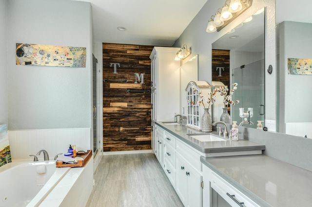 613 Winchester Trail, Angleton, TX 77515