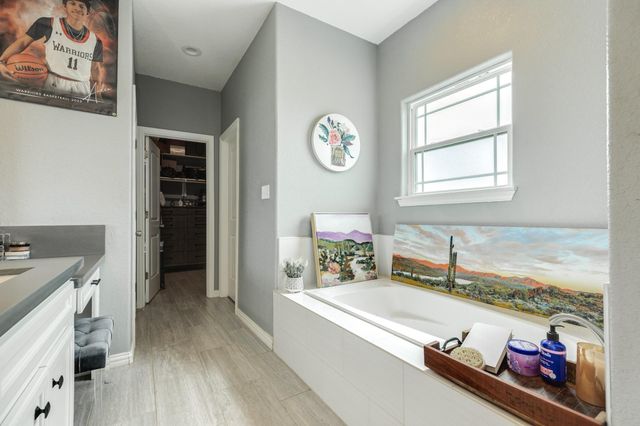 613 Winchester Trail, Angleton, TX 77515