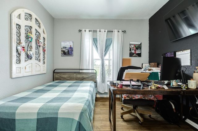 613 Winchester Trail, Angleton, TX 77515