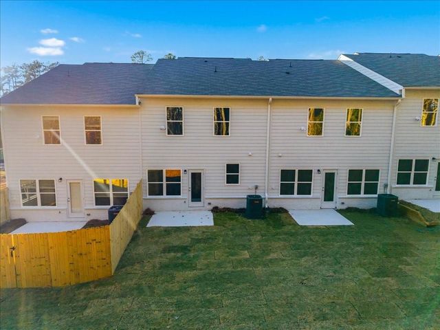 1831 Dawn Road 21, Conyers, GA 30013