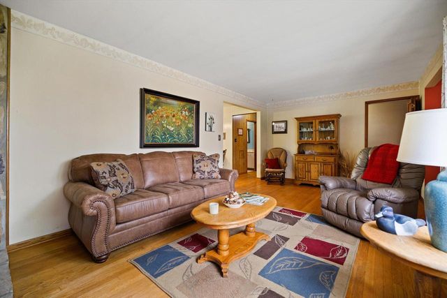 10713 60th STREET, Kenosha, WI 53144