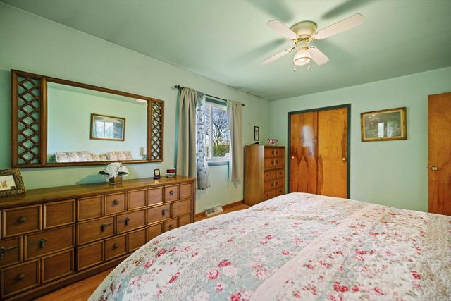 10713 60th STREET, Kenosha, WI 53144