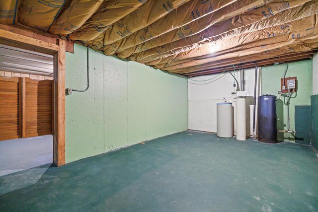 10713 60th STREET, Kenosha, WI 53144