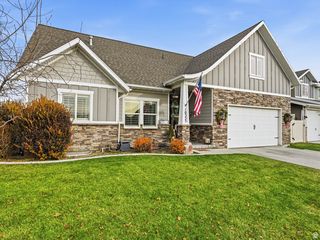 10333 S WAPATI MOON PL, South Jordan, UT 84095