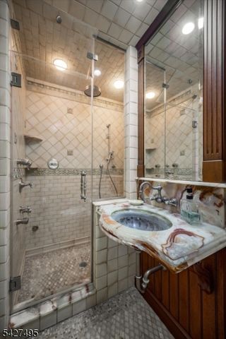 230 Mendham Rd, Bernardsville Boro, NJ 07924