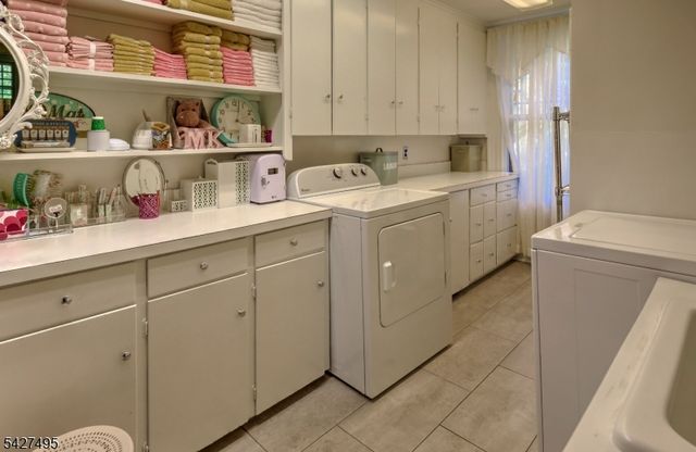 230 Mendham Rd, Bernardsville Boro, NJ 07924