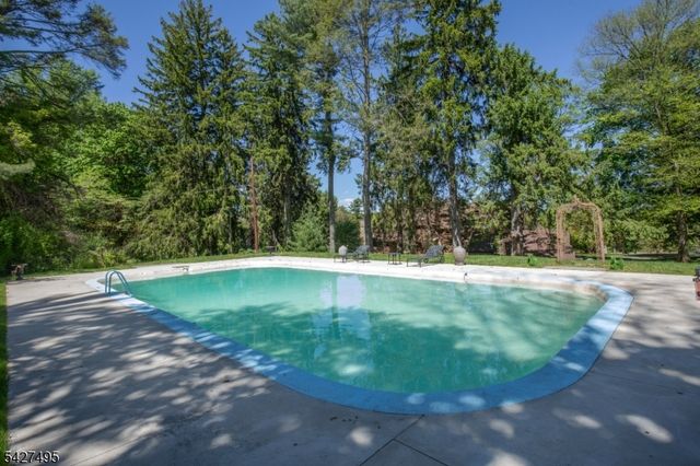 230 Mendham Rd, Bernardsville Boro, NJ 07924