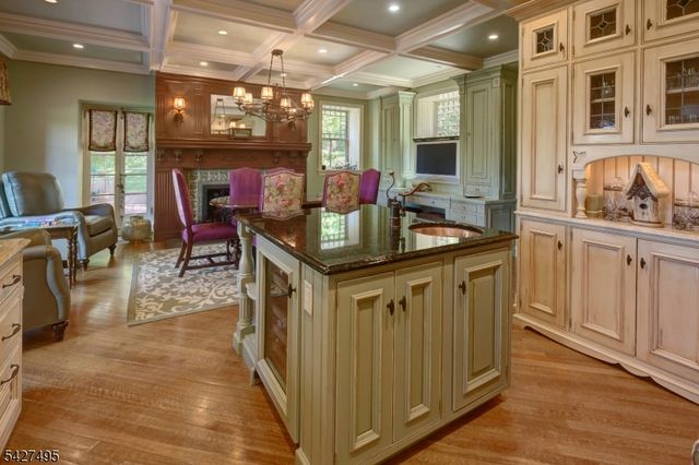230 Mendham Rd, Bernardsville Boro, NJ 07924