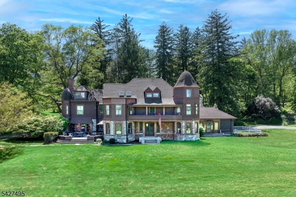 230 Mendham Rd, Bernardsville Boro, NJ 07924