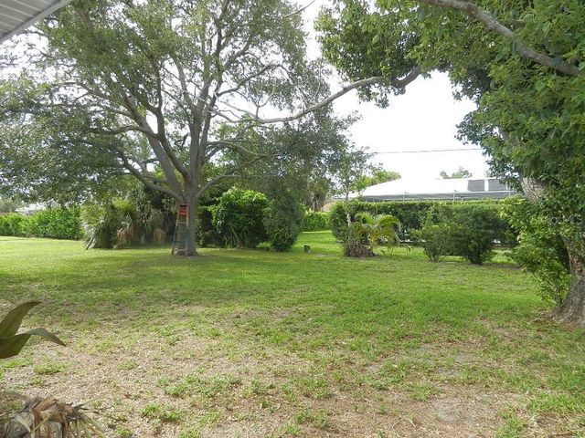 216 CHARDIN DRIVE, Nokomis, FL 34275