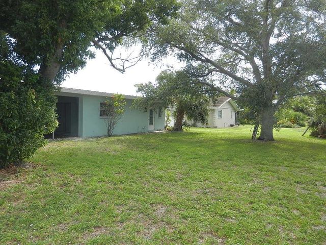 216 CHARDIN DRIVE, Nokomis, FL 34275