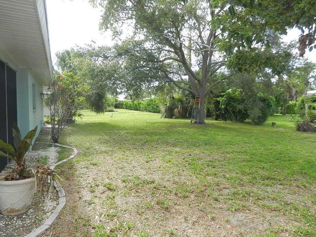 216 CHARDIN DRIVE, Nokomis, FL 34275