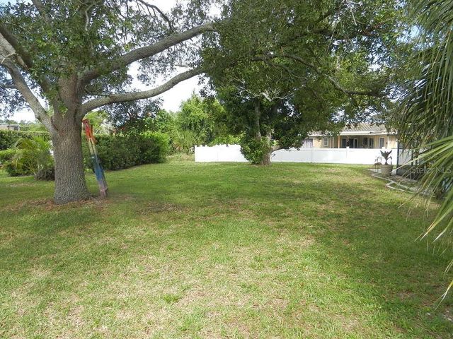 216 CHARDIN DRIVE, Nokomis, FL 34275