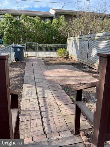 103 SUNRISE DR, Pottstown, PA 19464