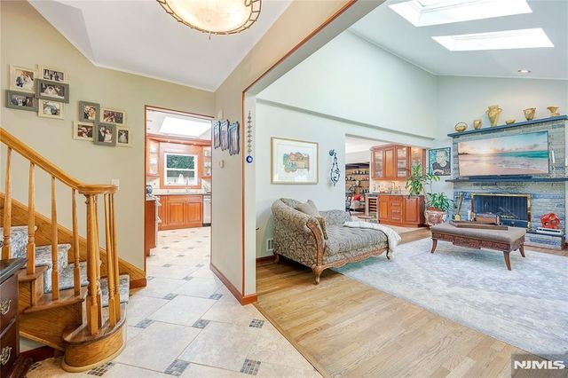 61 Brookview Drive, Woodcliff Lake, NJ 07677