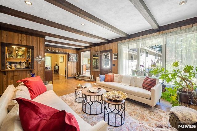 61 Brookview Drive, Woodcliff Lake, NJ 07677
