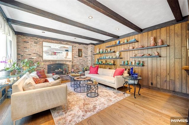 61 Brookview Drive, Woodcliff Lake, NJ 07677