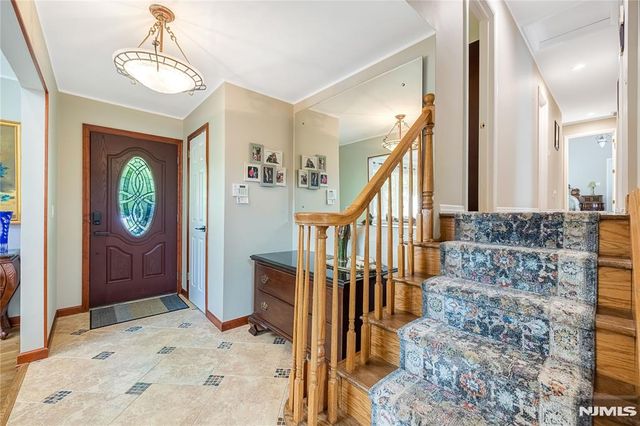 61 Brookview Drive, Woodcliff Lake, NJ 07677
